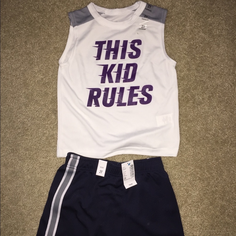 NWT 2 piece set includes top and shorts